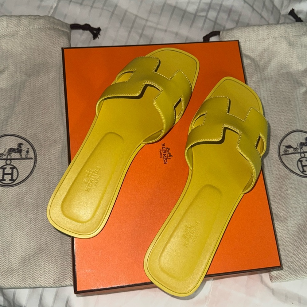 Brand new Hermes Oran Sandals